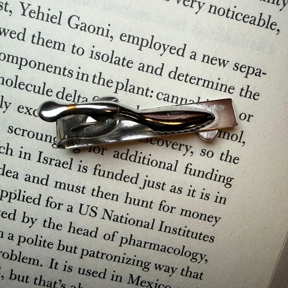 N/A elegant vintage